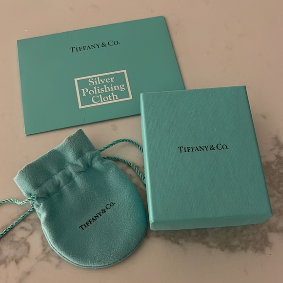 Tiffany Hardware-Ball bracelet in sterling silver-10 MM comfortable/easy to wear - Picture 2 of 5